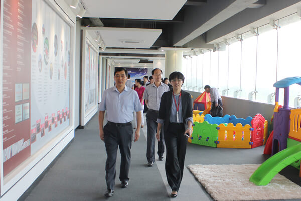 省總工會到聯橋集團調研工資集體協商工作