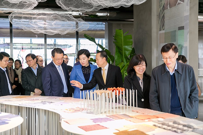 “創(chuàng)意 · 跨越 國家毛衫紗線資源共享平臺啟動儀式”在威海聯(lián)橋集團盛裝啟幕(圖20)