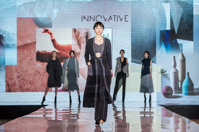 “創(chuàng)意 · 跨越 國家毛衫紗線資源共享平臺啟動儀式”在威海聯(lián)橋集團盛裝啟幕(圖27)