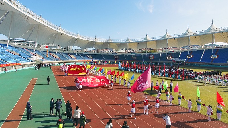 追求卓越，奮勇爭先，聯(lián)橋集團(tuán)在高新區(qū)第九屆運(yùn)動(dòng)會上精彩綻放 奪得團(tuán)體亞軍